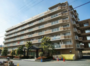 グローバル堅田駅前